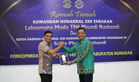 SAMBUT KODERAL